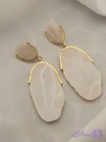 گوشواره صدفی بزرگ