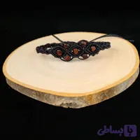 دستبند میکرومکرومه با مهره چوبی بافته شده با نخ موم زده