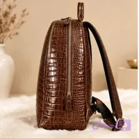 کوله‌پشتی و کیف دوشی تمام چرم ولفینو (طرح کروکودیل قهوه‌ای