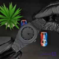 ساعت فول بلک ،همراه با جعبه،بند کوتاه کن و باطری اضافه