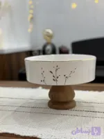 کاسه سرامیکی دست‌ساز خوشه طلایی قطر ۲۳ سانت با لبه لاستر طلا و پایه چوبی
