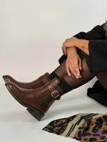 نیم بوت سالی