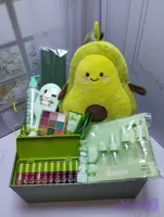 باکس هدیه دخترانه آووکادو با تم سبزرنگ به همراه ۱۰ آیتم جذاب(مناسب سورپرایز)