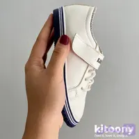 کفش اسپرت سفید بندی و چسبی