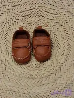 پاپوش چرمی نوزادی بند چسبی