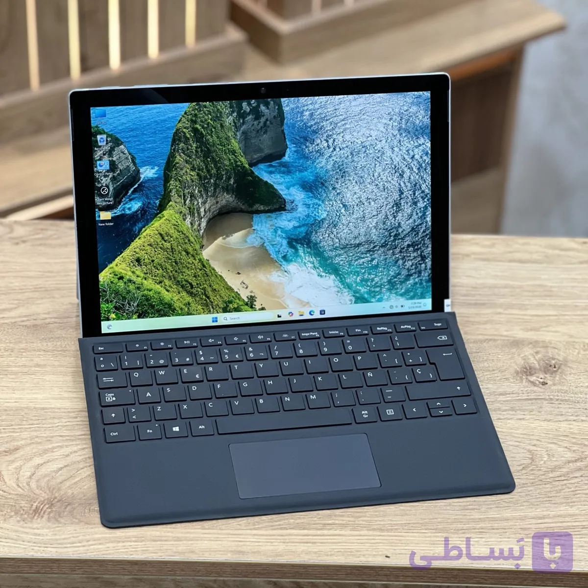 لپ تاپ استوک 12.3 اینچی سرفیس مدل Surface Pro 5 i5 7300U 8GB DDR4 256GB SSD Intel HD 620