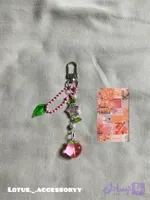 چارم (آویز) کیف هلو کریستالی پینترسی