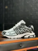 کفش مردانه ادیداس - adidas رنگ سفید مشکی