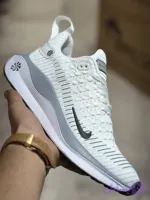 کفش مردانه نایک مدل اینفینیتی ـ nike infinity رنگ سفید طوسی