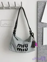 کیف دستی و دوشی زنانه آویزدار لیلی کد 2299