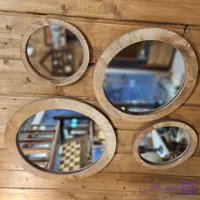 آینه گرد قاب چوبی