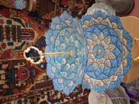شیرینی خوری ۲طبقه با بشقاب ۲۵ سانت و ۲۰ سنت با طرح ختایی اسلیمی سنتی