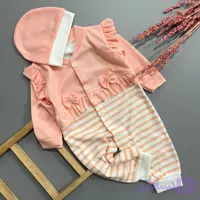 سرهمی نوزادی و کلاه راه راه صورتی