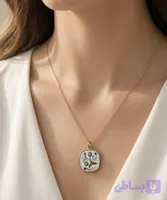 گردنبند با آویز مربع سفید