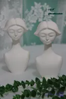 مجسمه و گلدان سفید دختر آرام