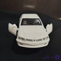 ماشین اسباب‌بازی مدل پژو پارس با درهای بازشو