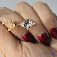 پلاک نگین سفید لوزی
