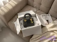 کیف وارداتی کد ۹۷