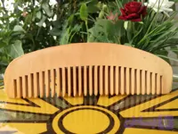 شانه چوبی معمولی