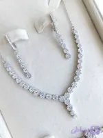 سرویس زنجیری نقره فلاور زنانه عیار925مدل Sv2163