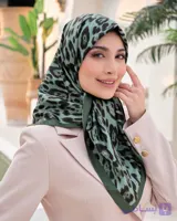 روسری دخترانه جنس ابریشم طرح پلنگی قواره۹۰