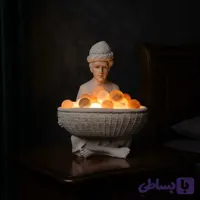 آباژور غلام نشسته با گوی نمک