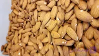 بادام درختی خام امریکایی (نیم کیلو)