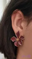 گوشواره مینا کاری گل - بدلیجات و اکسسوری زیباکس