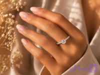 انگشتر زنانه ژوپینگ طرح تک نگین در آغوش مدل 17030 کد 496 درخشنده و جذاب
