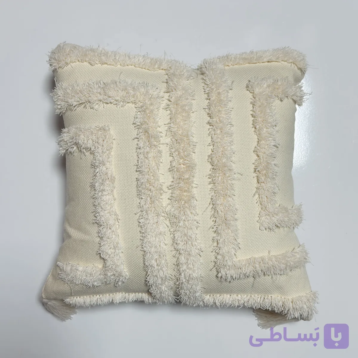کاور کوسن مربعی کنفی پانچ‌دوزی شده ، طراحی خاص با زیپ مخفی در ابعاد ۴۵×۴۵