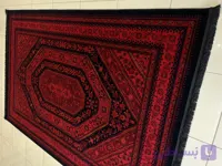 فرش ماشینی 420 شانه زمینه لاکی قجری کد طرح 4118