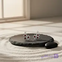 گوشواره گل یاقوت