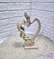 مجسمه رخ بوسه