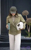 ترنچ کت سبز