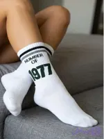 جوراب ساق‌دار اسپرت طرح 1977