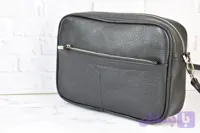 کیف کج زنانه چرم طبیعی گاوی – شیک، کاربردی و بادوام