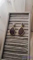 گوشواره رزینی قهوه ای