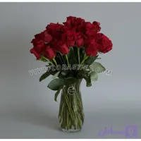 جار گل رز قرمز کلاسیک
