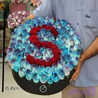 باکس گل رز قرمز و سفید سرنا با حرف S