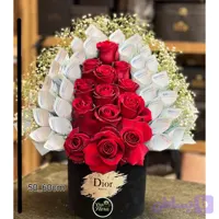 باکس گل رز قرمز با پول آرایی