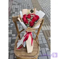 دسته گل رز 9 شاخه راز سرخ