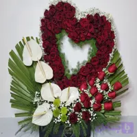 باکس گل قلبی سرخ ترین رویا