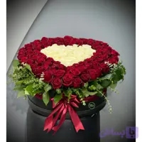 باکس گل رز قلبی 100 شاخه لاکچری