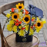 باکس گل آفتابگردان روشنای عشق
