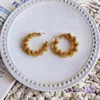گوشواره استیل طلایی مدل پیچی کد549
