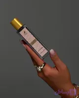 عطر لالیک لامور (کد VEISC)