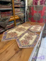 رومیزی سری پذیرایی طرح اردیبهشت کرم بدونه لمه