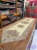 رومیزی رانر ناهارخوری 170*50 طرح اردیبهشت کرم روشن