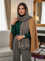 شال نخ پاییزه زنانه دو رو مدل تک رنگ با حاشیه پلنگی شیک