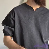 تیشرت مردانه یقه کوبایی لی کاغذی آستین کش رنگ آبی و ذغالی